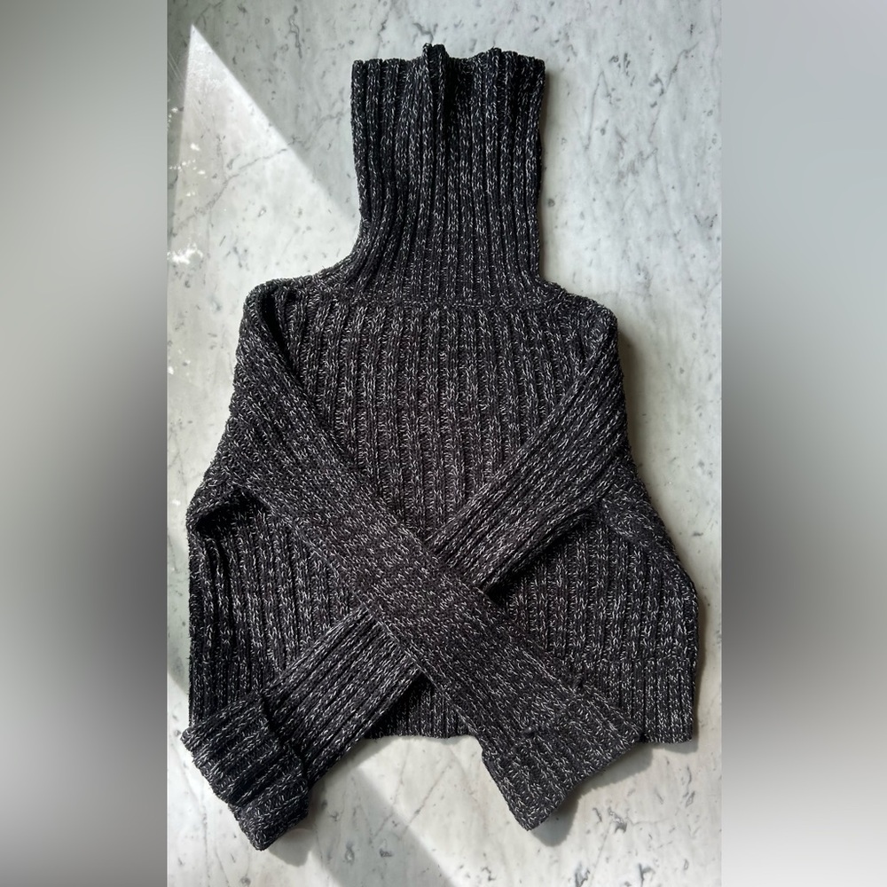 FREE PEOPLE TURTLENECK SWEATER